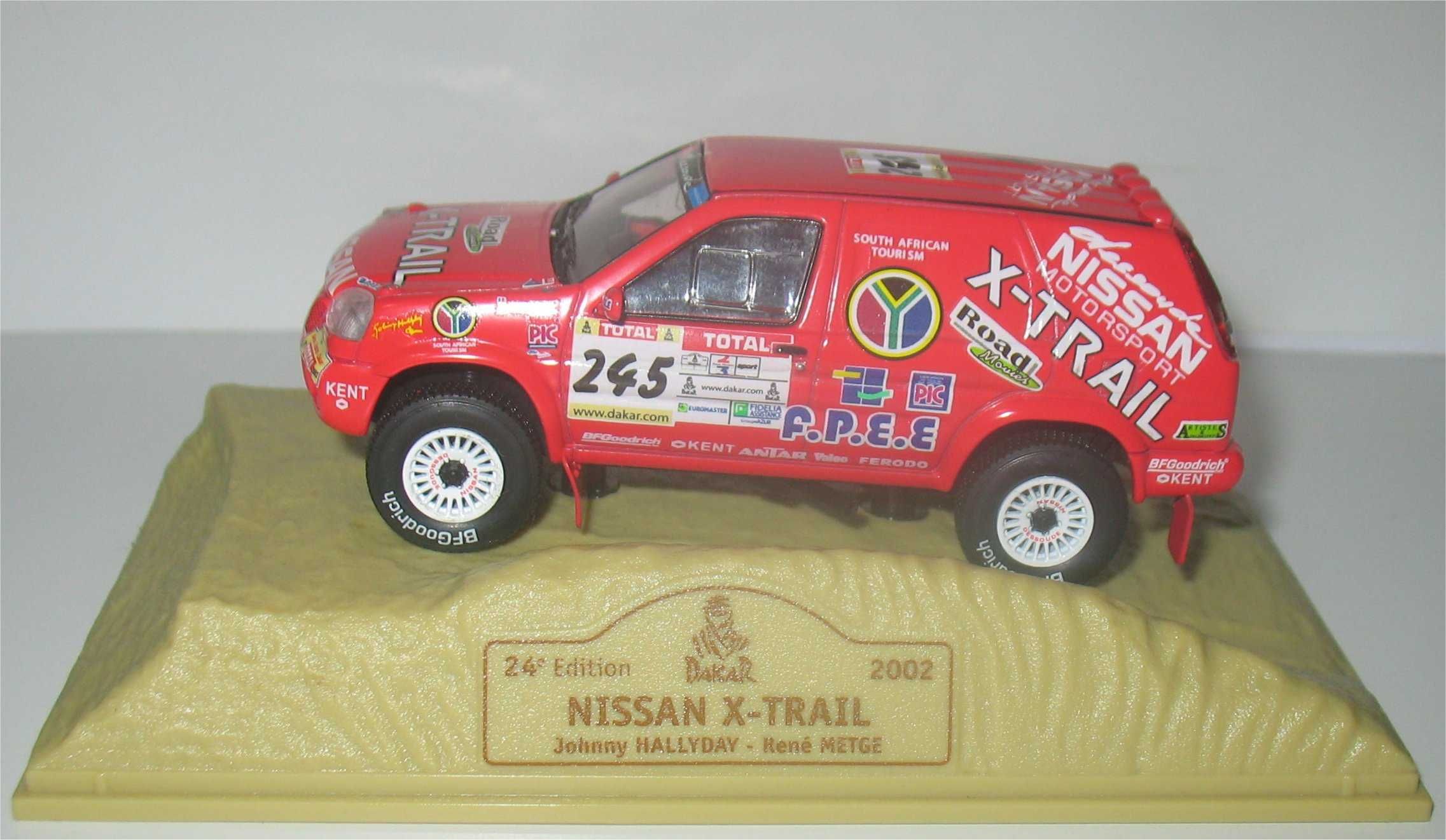 M6/Norev - Nissan X-Trail - Dakar 2002 - Johnny Hallyday