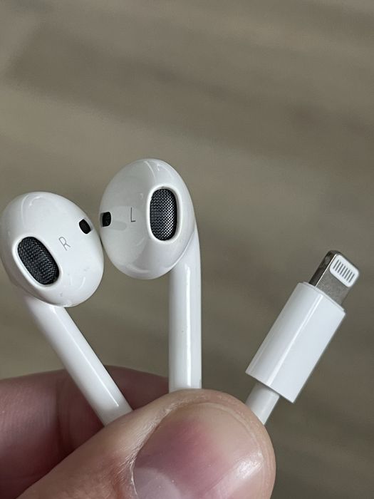 Наушники EarPods новые с комплекта