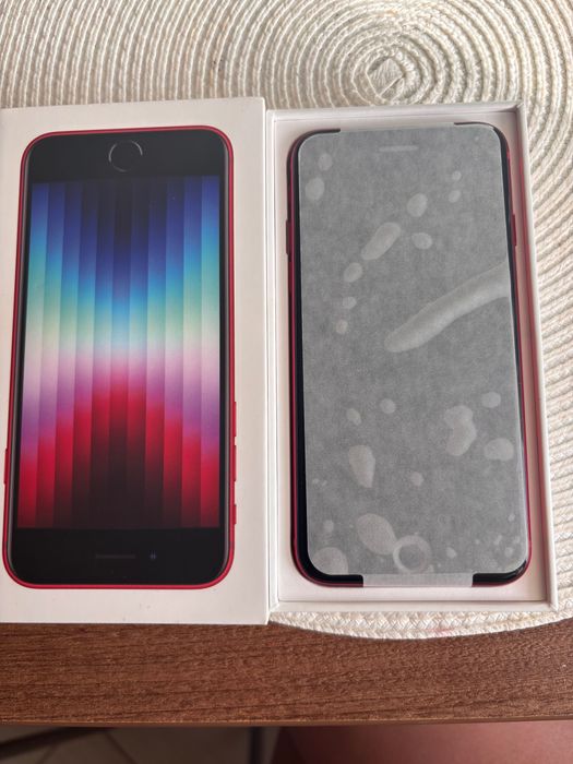 SE 2022 3G 128 GB Red