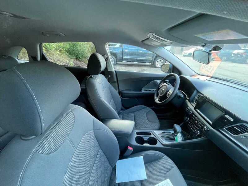 2017   Kia   Niro