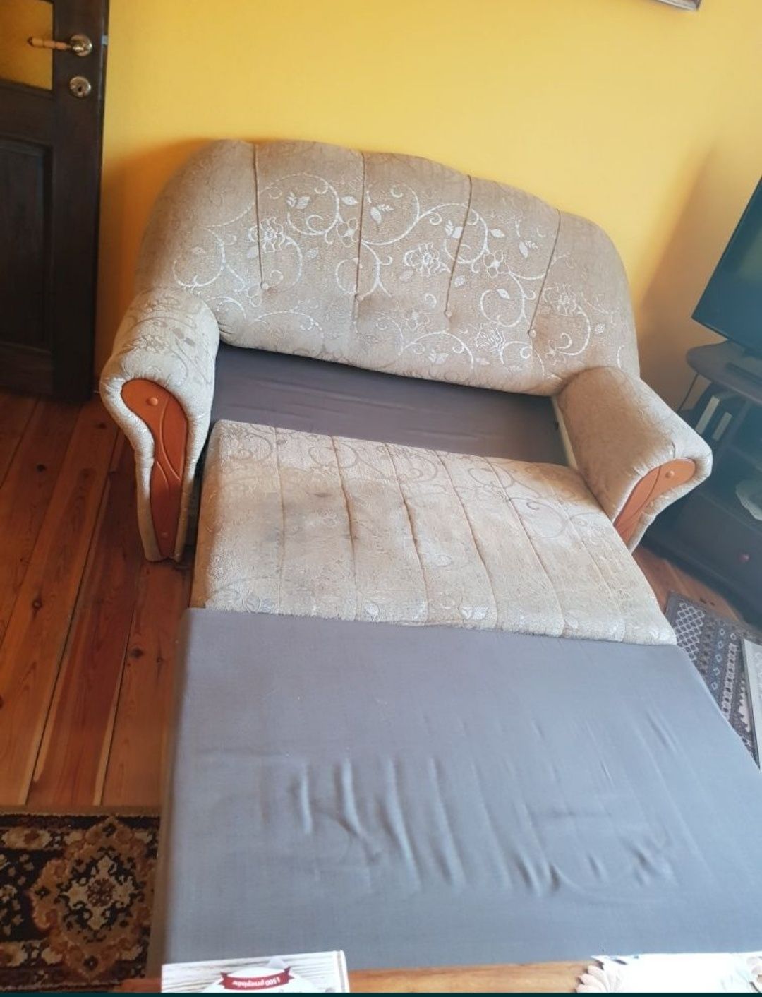 Sofa z funkcją spania plus 2 fotele