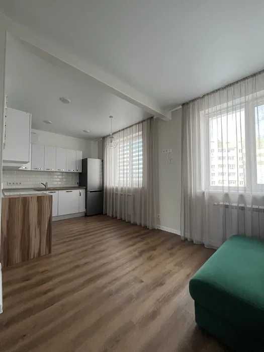 Продам 2-комнатную квартиру 73м2 ЖК Радужный Новые Дома Льва Ландау