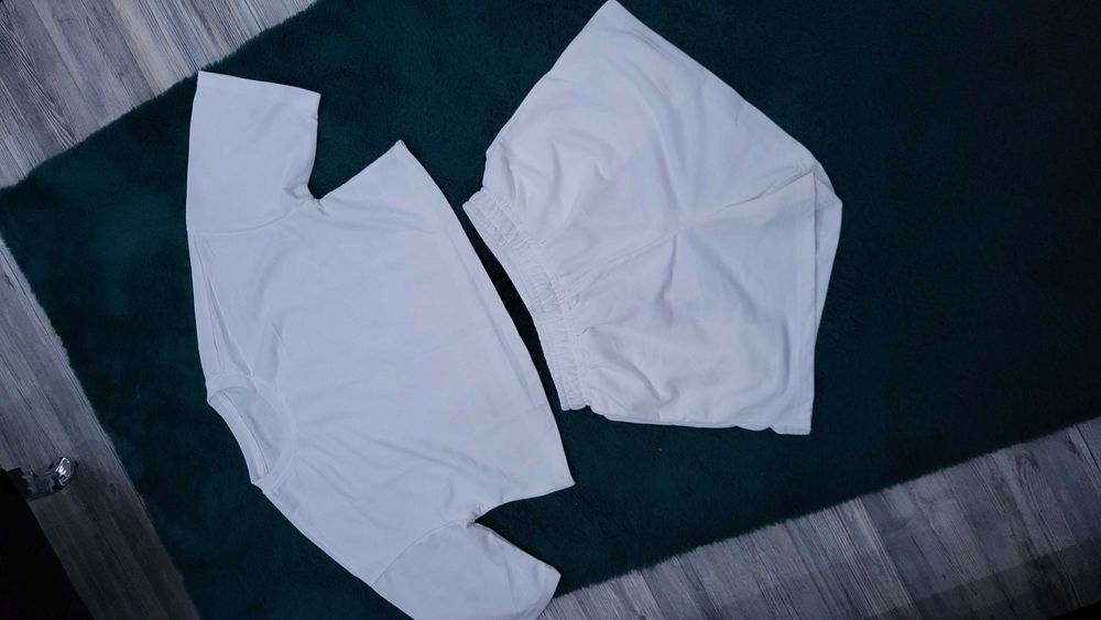 Komplet dresowy damski biały krótki