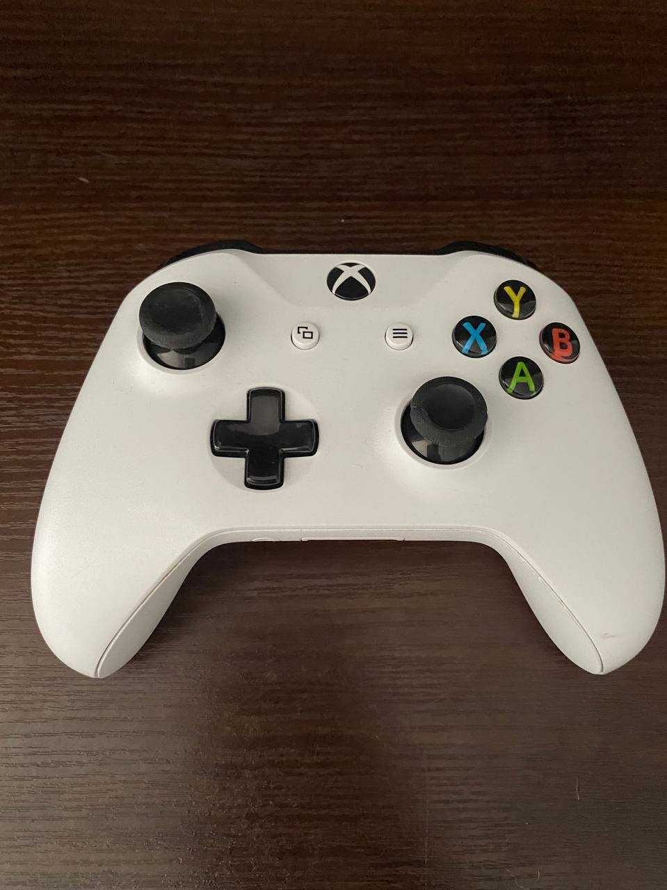 Приставка XBOX One S