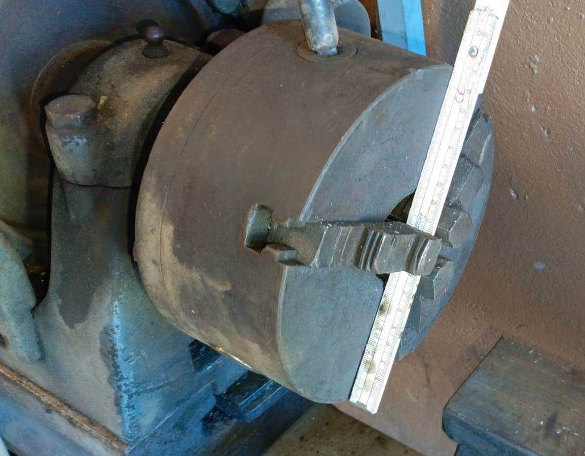 Tokarka używana duża 900 mm stabilna solidna stary dobry materiał
