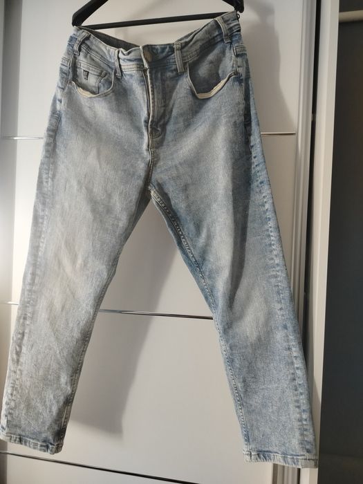 Spodnie damskie jeansy Cropp 42/44