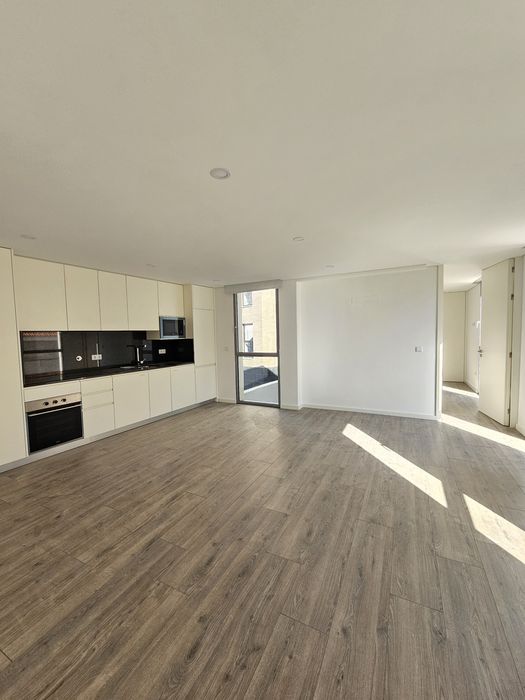 T1 novi arrendamento S.Dinis, Carvalhido