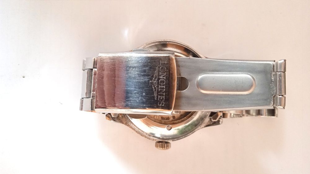 Часы механические Longines.