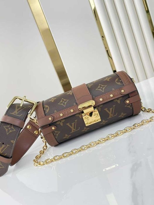 LOUIS VUITTON Papillon Trunk