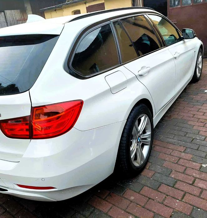 Bmw 3 F31 2.0 150 koni,Super wyposazona,2015 rok,kombi,Mega zadbana!