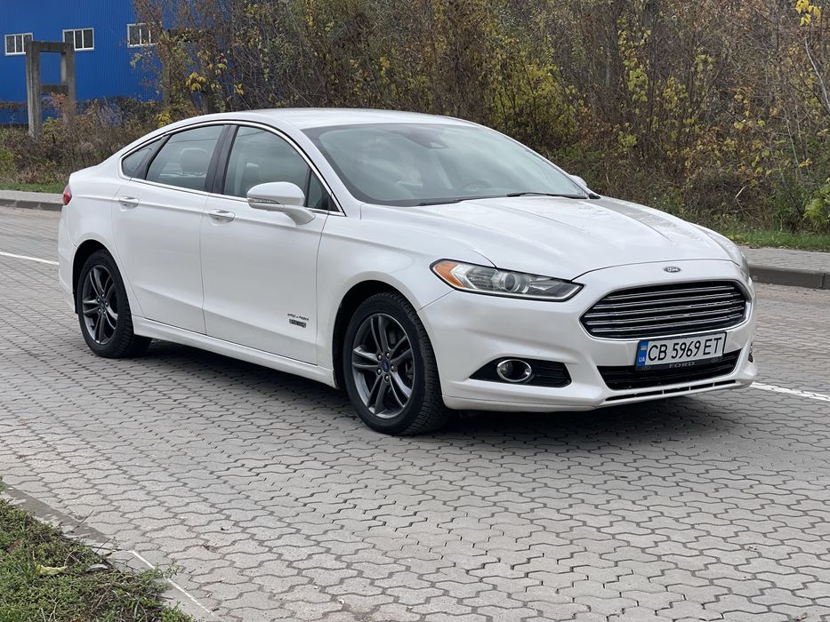 Продам Ford Fusion Plugin Hybrid (PHEV) TITANIUM