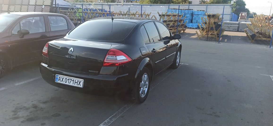 Продам свой автомобиль Renault Meganе 2