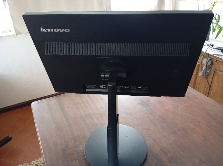 Teclado e monitor