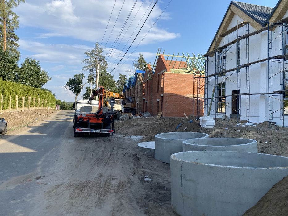 Бетонні кільця продаж,доставка,монтаж