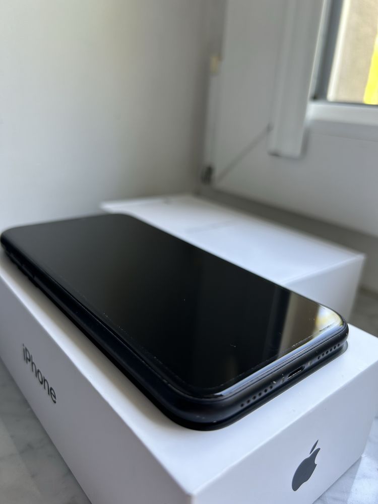 Iphone XR, black, 128GB
