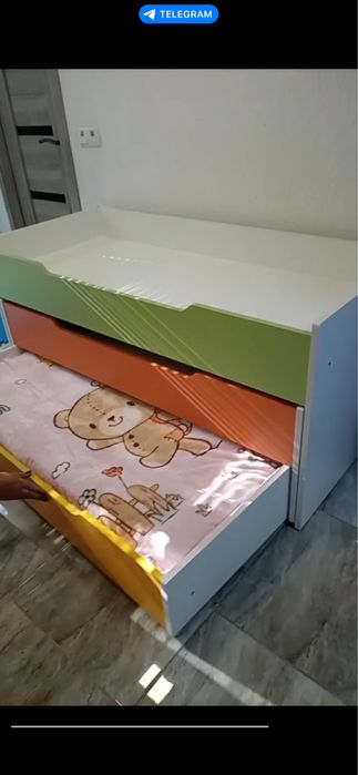 Детская выдвижная кровать (3 спальных места) в идеальном состоянии!