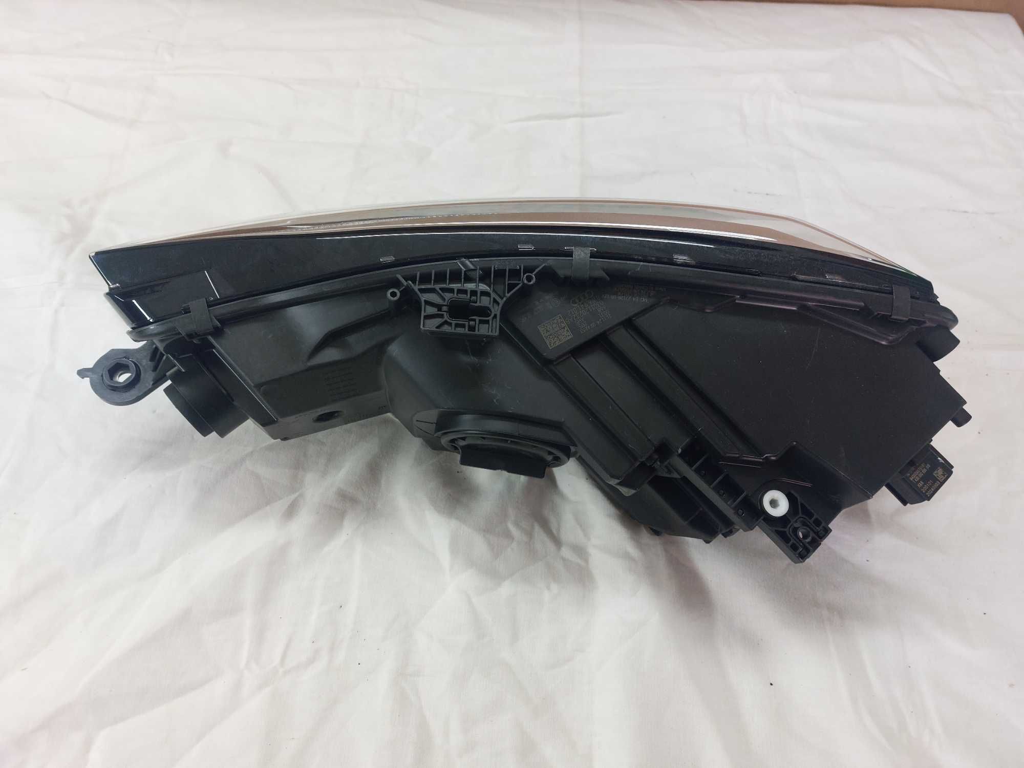 Reflektor Lampa Audi A5 8W6 nowa oryginał
