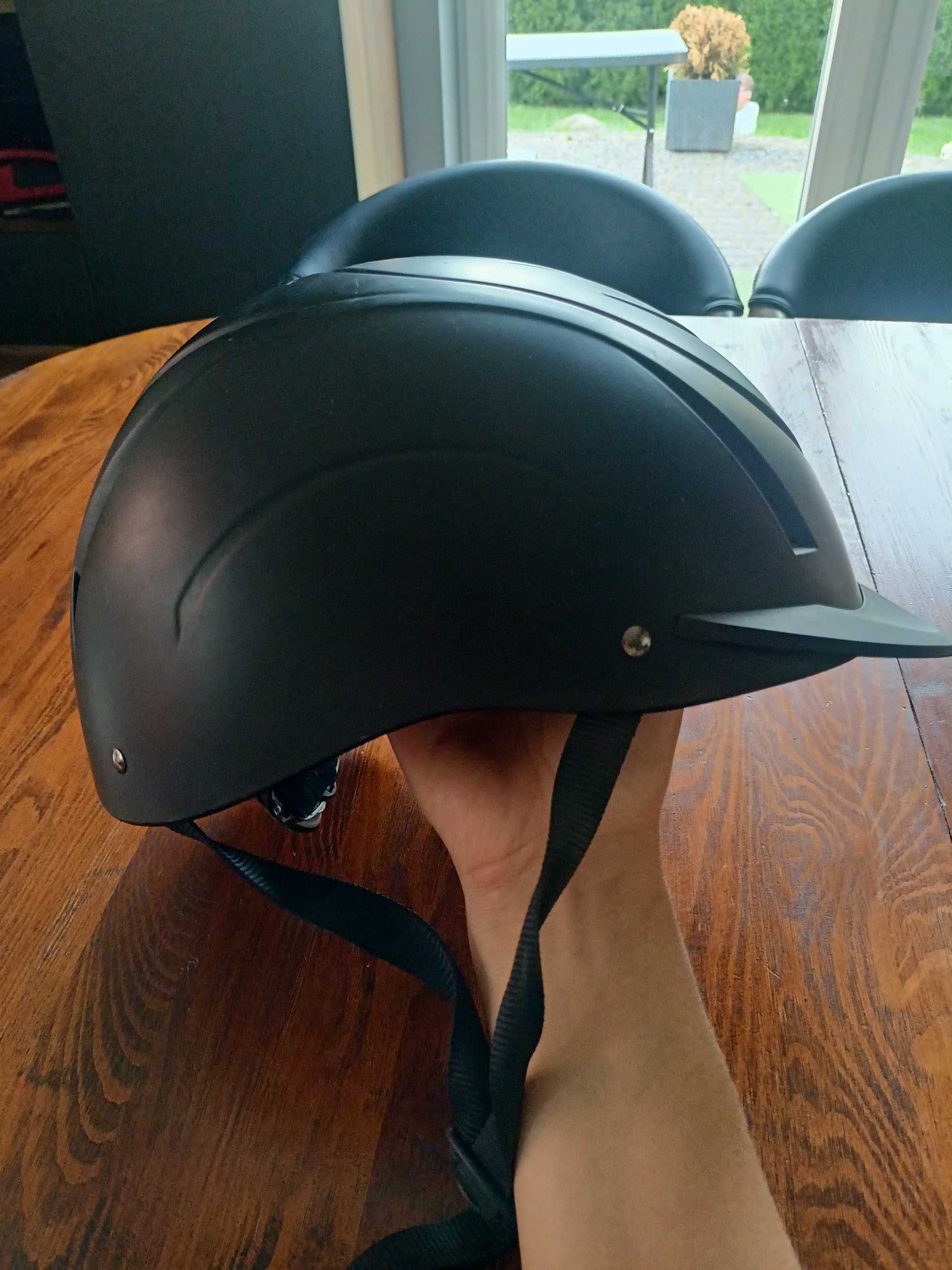 Kask toczek jeździecki fouganza M