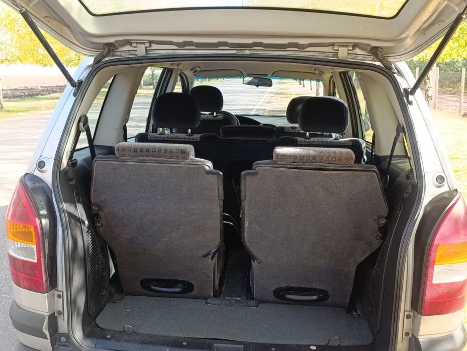 Opel Zafira 2.0TDI 7 мест минивэн продам или обмен