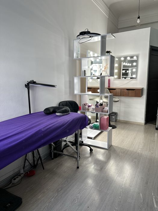 Аренда кушетки центр+слул бровиста бесплатно!