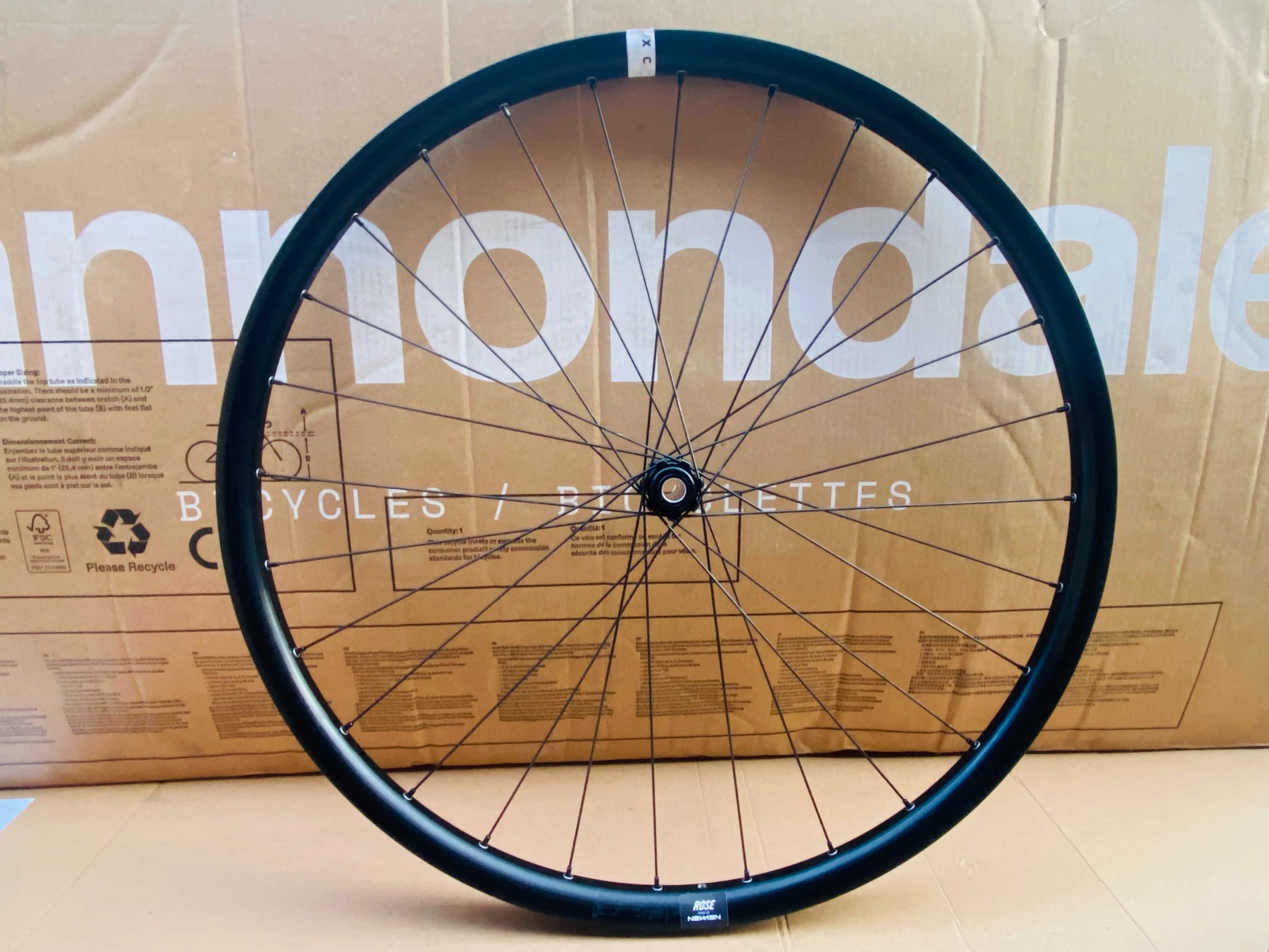 Koło Przednie 29" NEWMEN ROSE DT SWISS CenterLock BOOST 110x15 Maszyno
