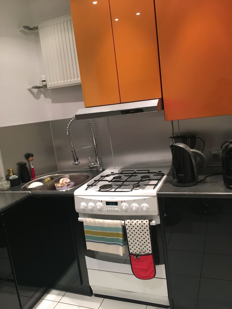 Sprzedam meble kuchenne lakierowane fronty czarny