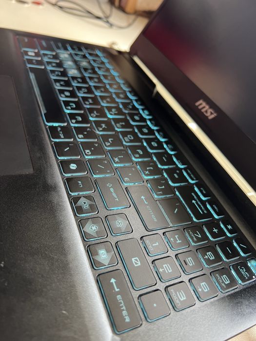 Продам Ігровий ноутбук MSI Cyborg 15 A12UC-803