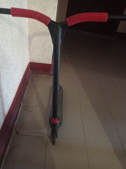 Трюковий самокат