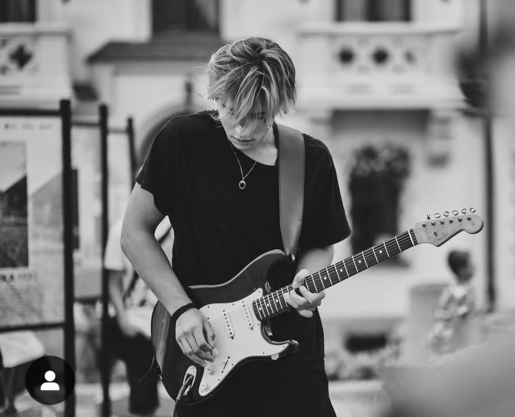 Lekcje gry na gitarze (Guitar lessons)