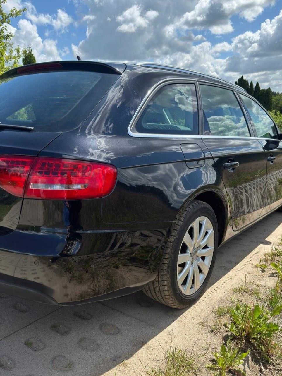 Audi a4b8 2.0tdi s-line mod 2011 NAVI

BIXenon Led