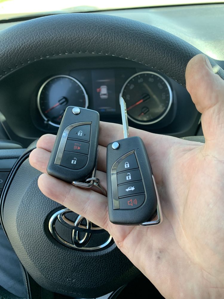 Изготовление авто ключей,чипы,нарезка лезвия,аварийное откритие