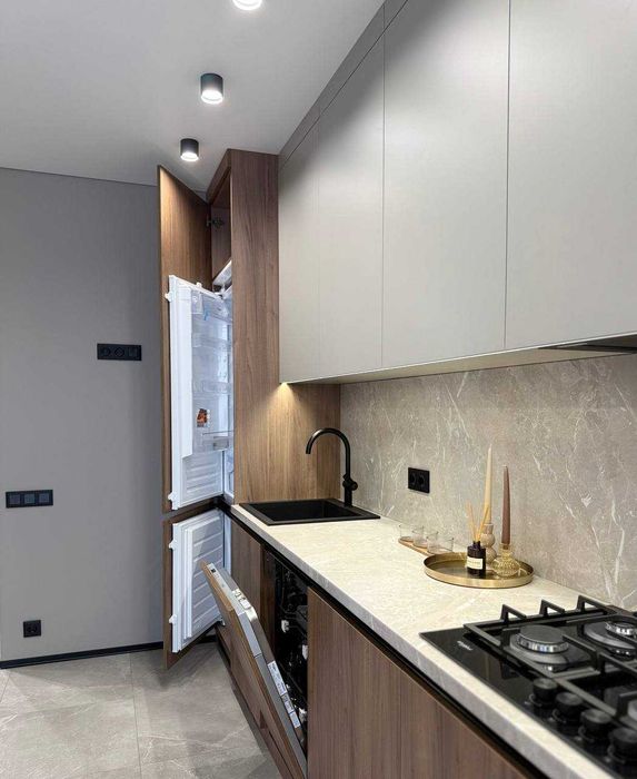 Стильна дизайнерська 1-к квартира в ЖК Липки, біля озера та парку