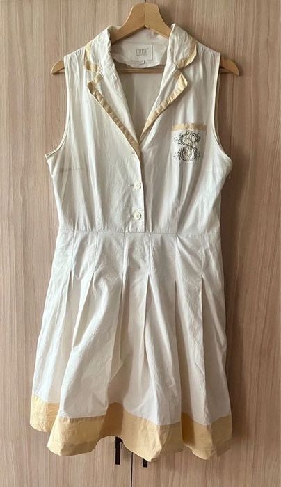 Sukienka na każdą okazję marki Simple