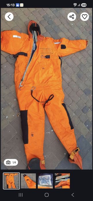 Kombinezon morski z odklejonym kapturem