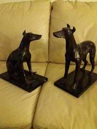 Cães de bronze