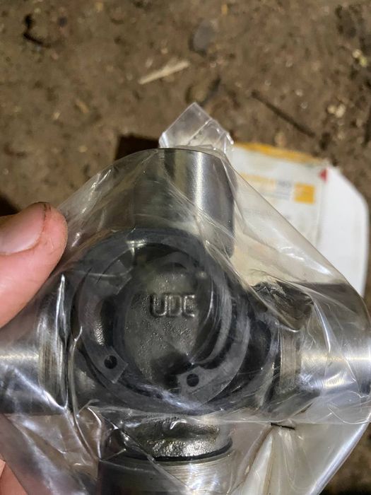 Хрестовини RE65621