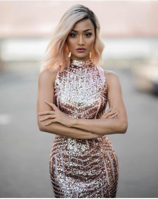 Святкова сукня в паєтки хс