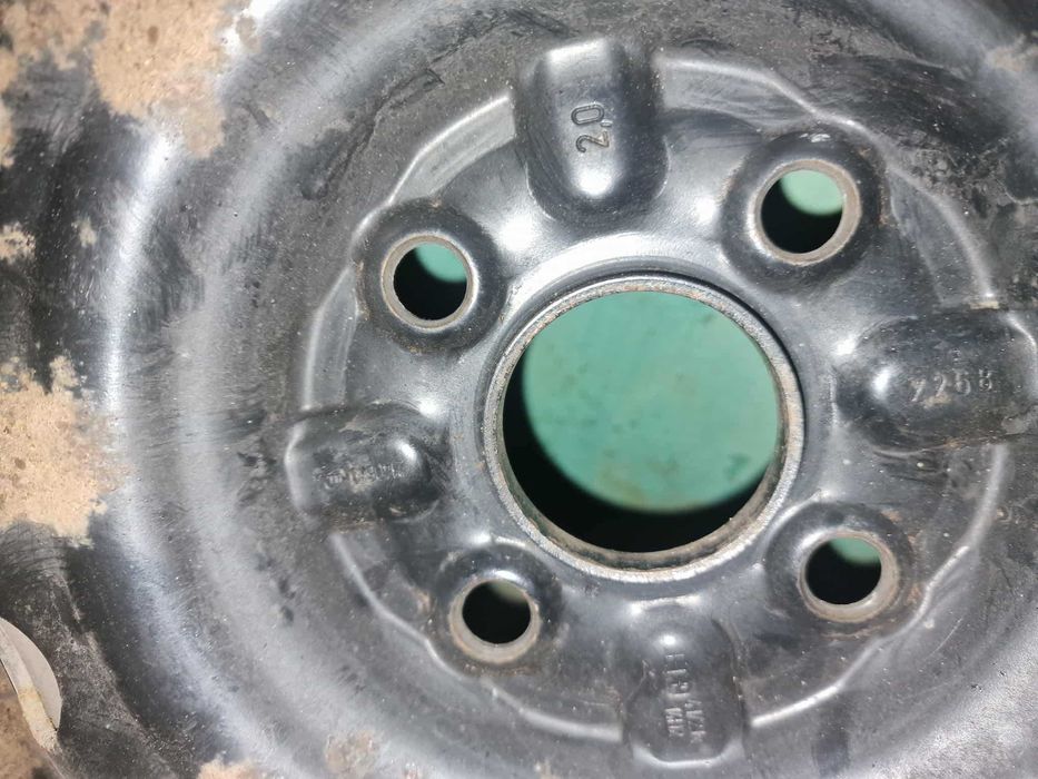 Koła 175/65/14 82T Zimowe Felgi 14" 4x100 ET 39  O 54.1  Aygo, C1, 107