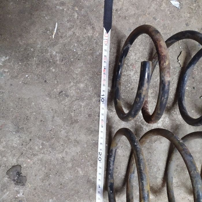 Пружини Ford Sierra передні бу