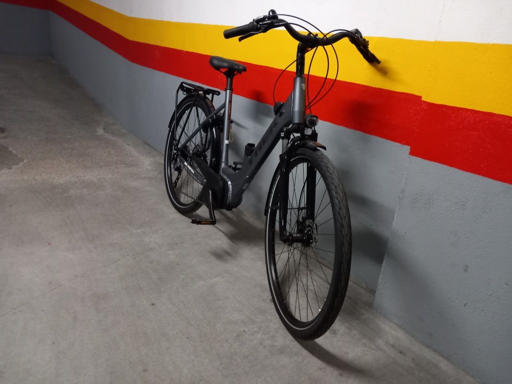 Bicicleta eléctrica Trek Verve+ 1 Lowstep DT 300WH