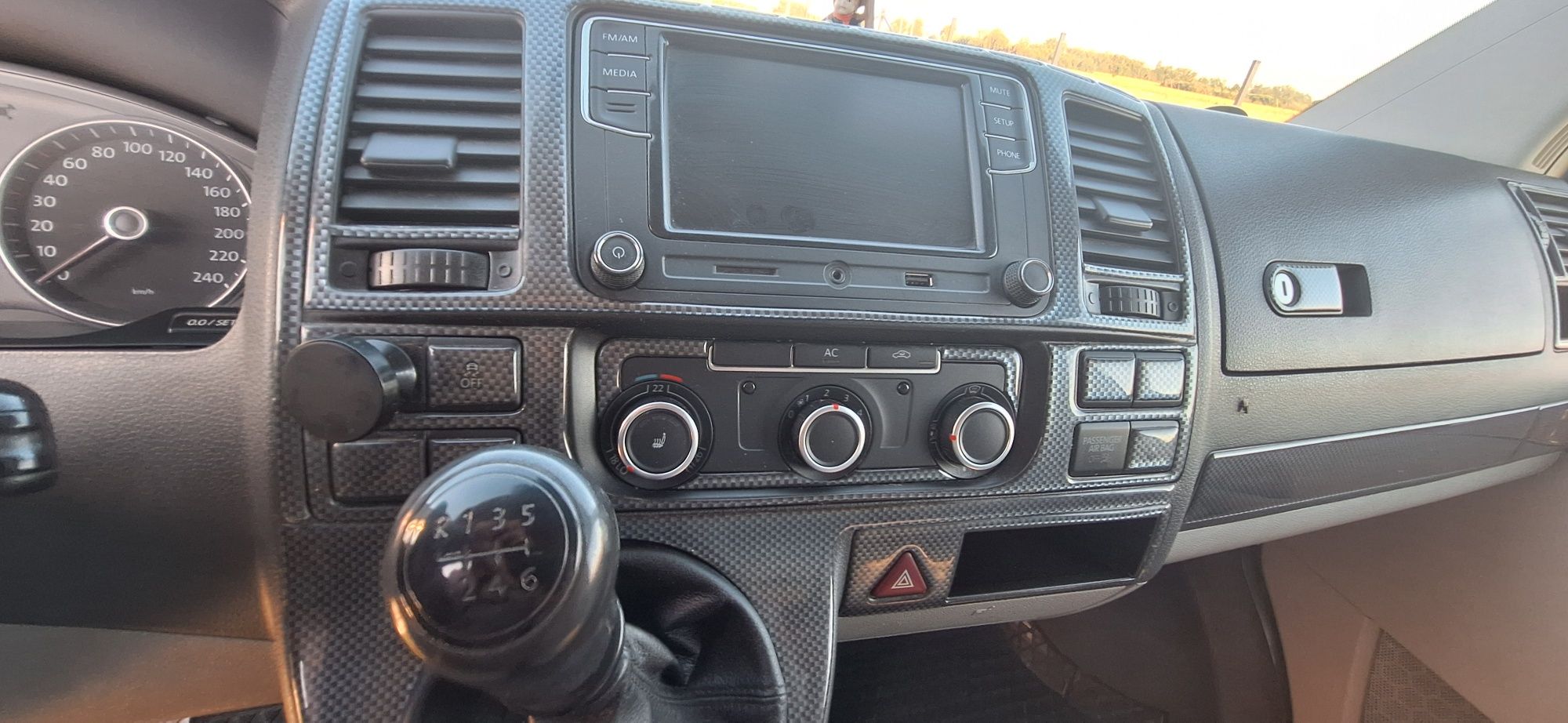 VW T5. 2.0 tdi 140KM