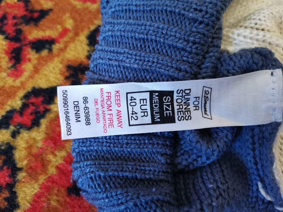 Sweter z motywem serca