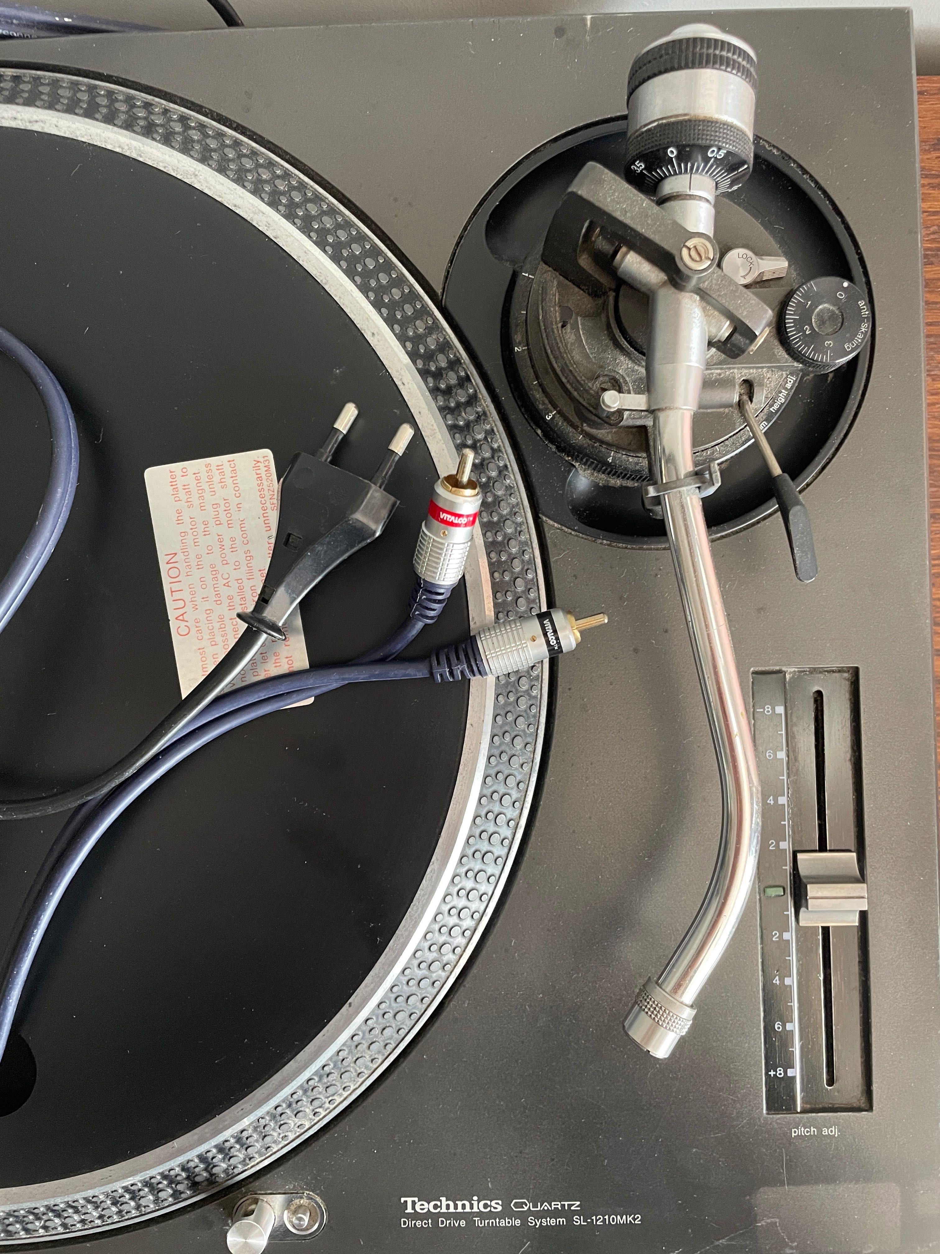Technics 1210 MK2