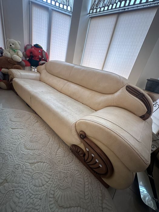 Комплект диван та два крісла