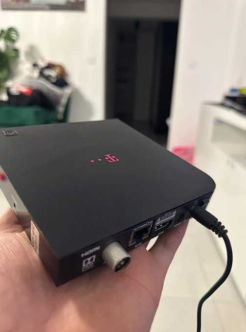 Tuner Dekoder Magenta Box Kaon T Mobile KSTB6077