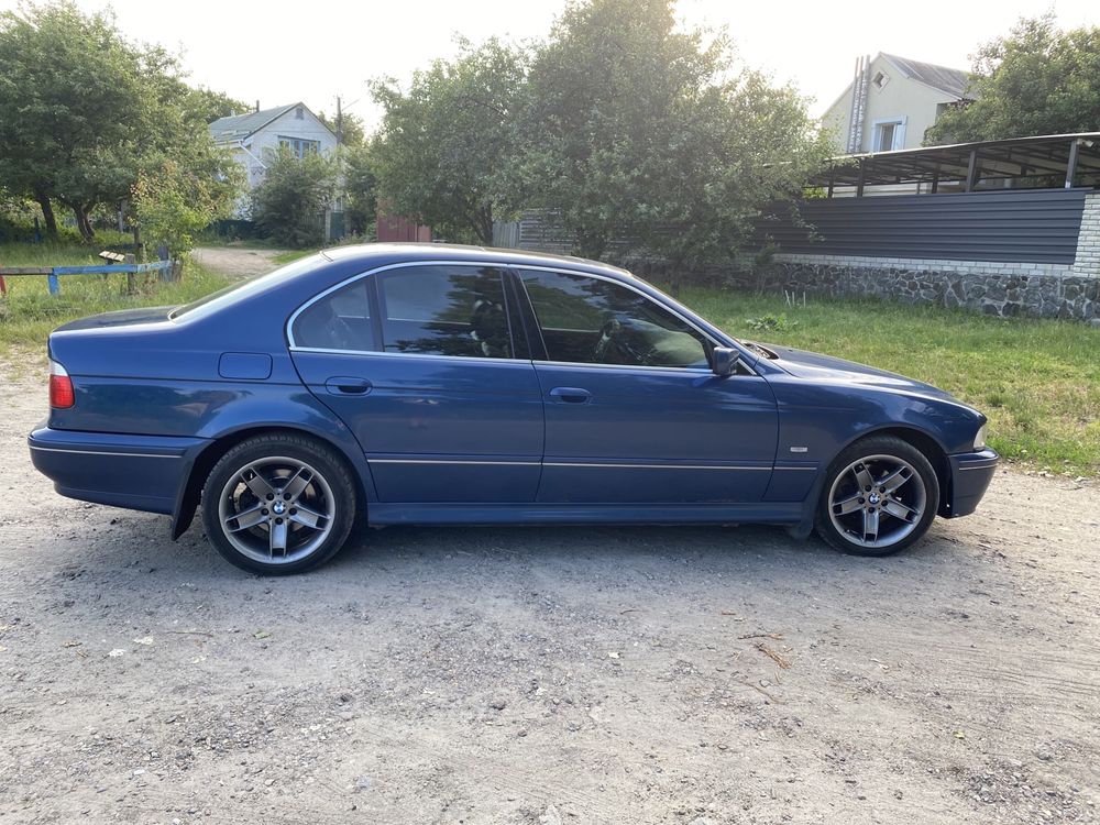 BMW E39 522 2.2 л 170 л.с