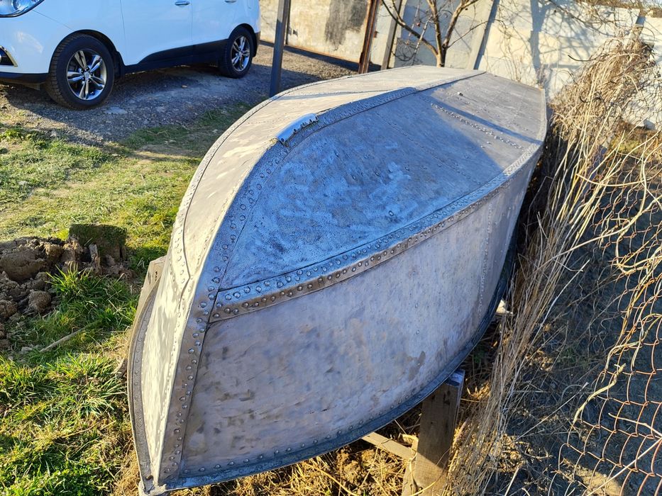 Продам лодку Южанка