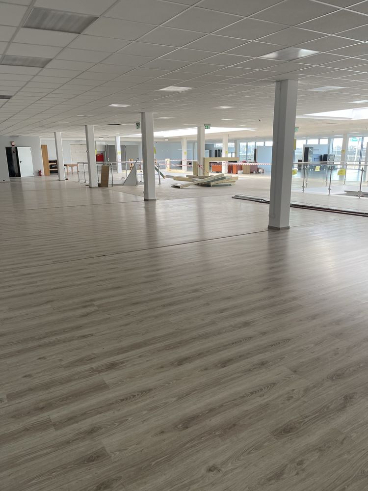 Wynajmę lokal 1430 m2 centrum handlowe JARTON Wiązowna