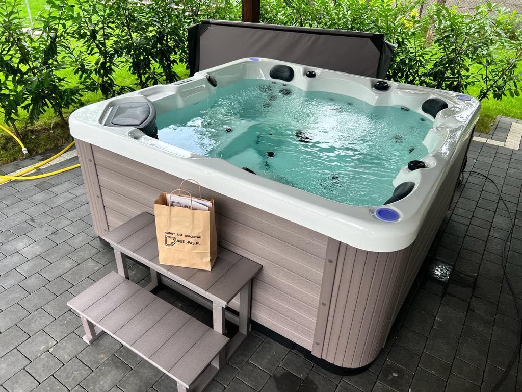 Jacuzi energooszczędne Trident NEW model 2024 5os. 2 leżanki Plug&Play