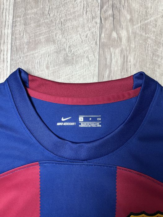 Футболка Nike Barcelona размер S оригинал футбольная спортивная найк
